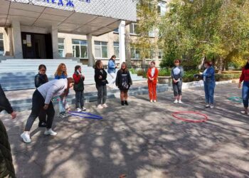 В рамках проведення тижня дошкілля, студенти відділення дошкільної освіти проводять рухливі ігри на свіжому повітрі.